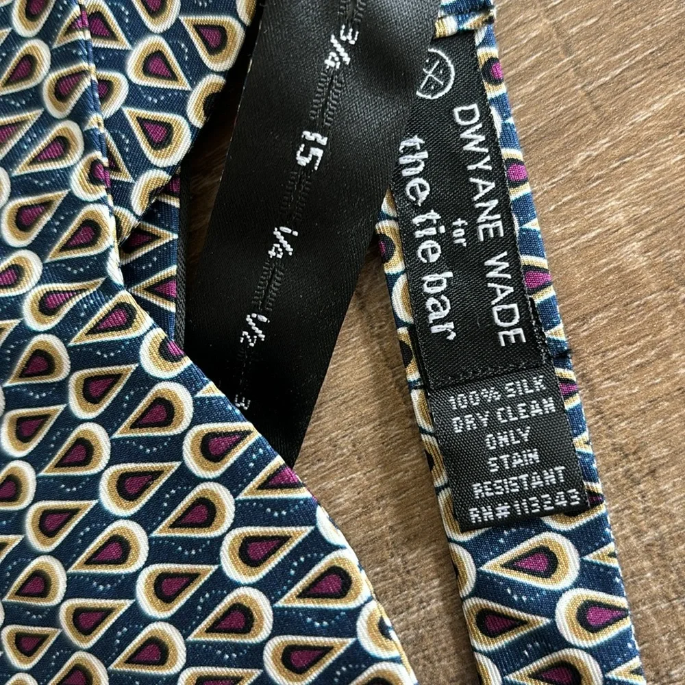 Dwyane Wade for The Tie Bar Men's Silk Adjustable Bow Tie
